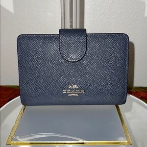 Coach Medium Corner Zip Wallet